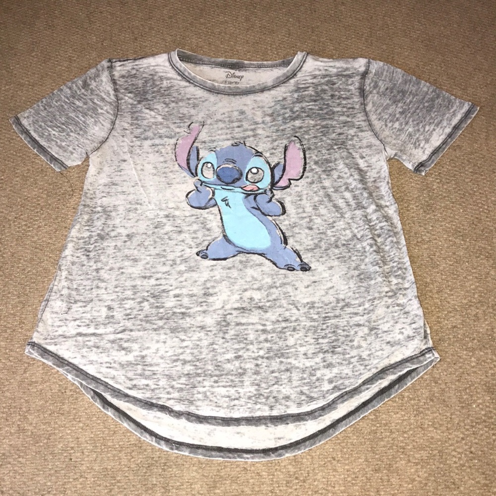 Women’s Disney T-shirt size large